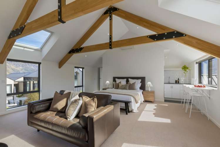 3 Pioneer Court Jacks Point_20