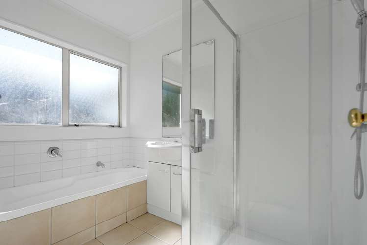 5 Caldecote Place Flat Bush_6