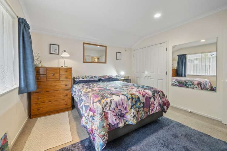 39 Roto Street Hurdon_11