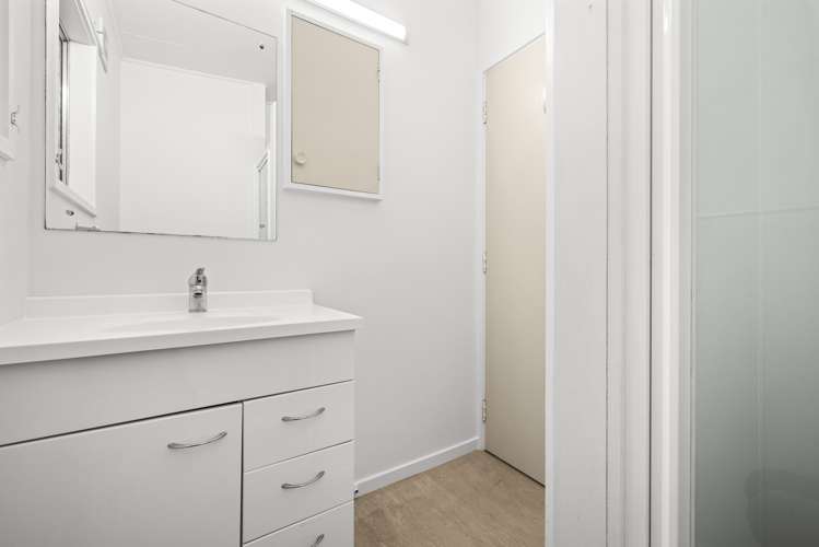 3/10 Christie Crescent Havelock North_6