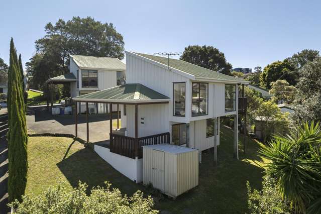 1/18, 2/18 Glen Vista Road Bayview_2
