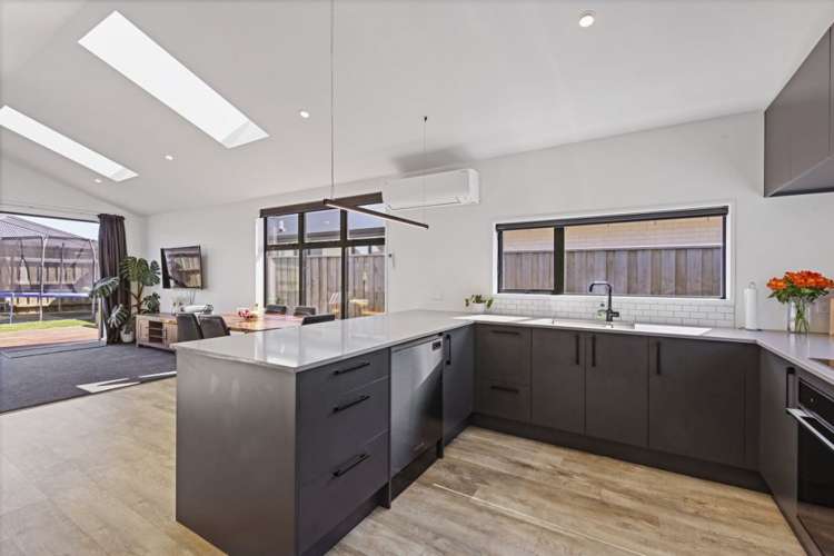 24 Nathaniel Archer Street Woodend_10