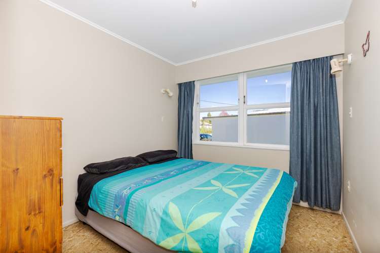 4 Forth Crescent Glenview_5