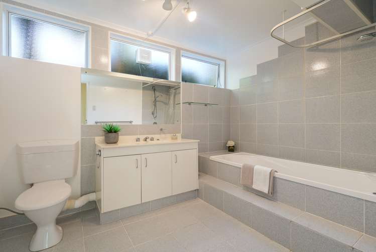 193 Manuka Road Bayview_13