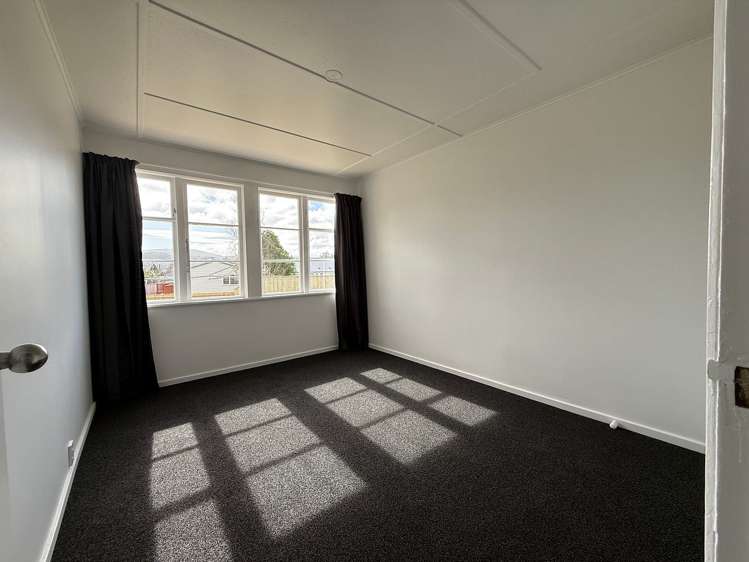 16 Newcombe Street Naenae_10