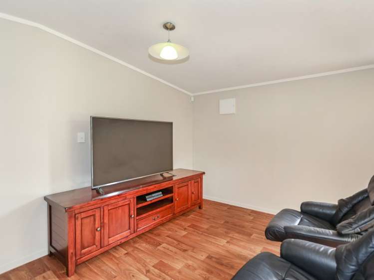 256 Monument Road Clevedon_15