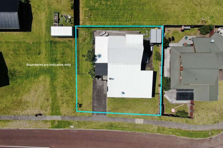 1 Mount Avenue Pauanui_17