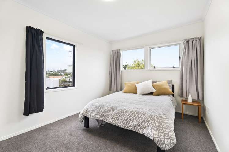 46 Brian Crescent Stanmore Bay_5