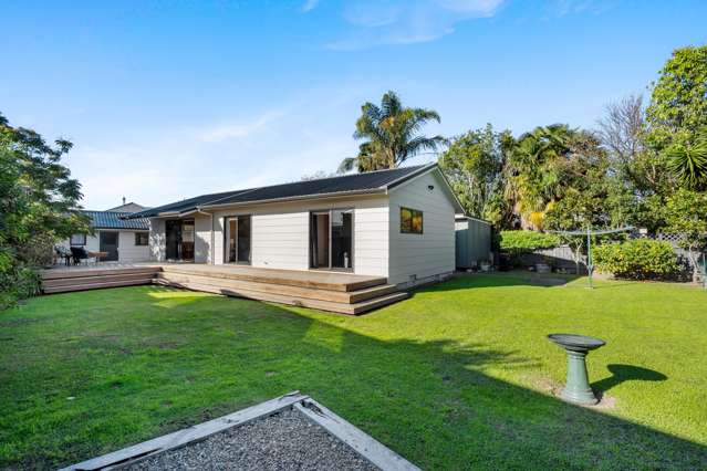 Fantastic Renovation in Popular Greenmeadows
