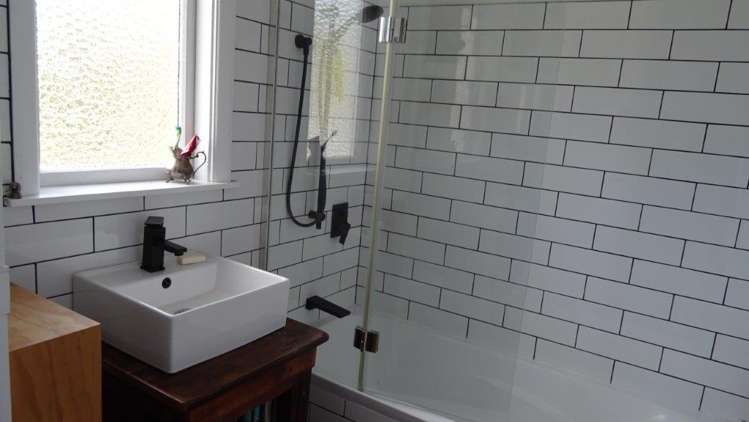 2 Leicester Street Picton_8