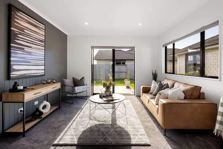 4 Jennian Avenue Rototuna North_13