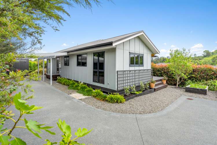 6 Laly Haddon Place Matakana_18