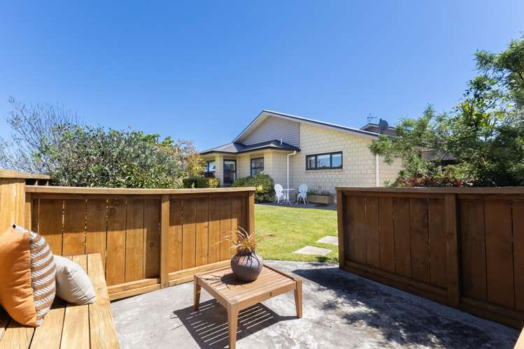 94 The Drive Paraparaumu Beach_24
