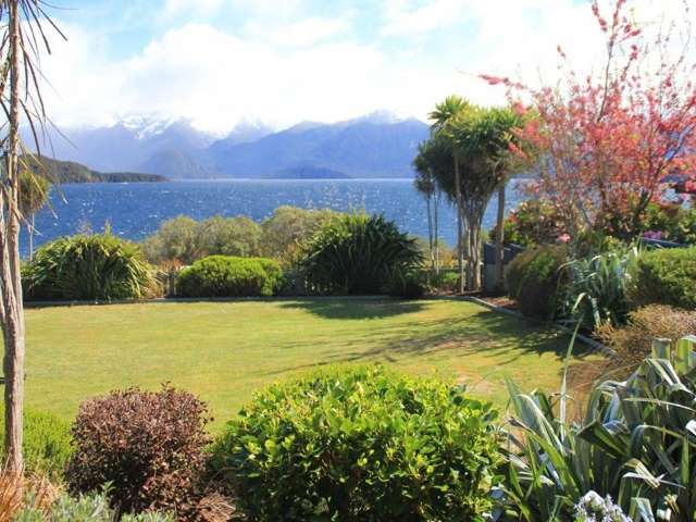 42 Cathedral Drive Manapouri_3