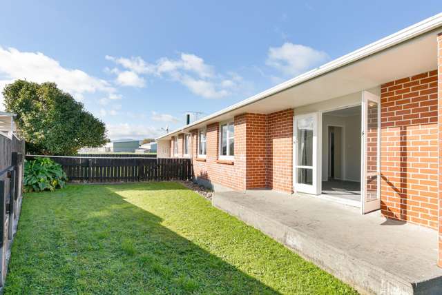 Spacious 2-Bedroom * Smart Start in Trentham