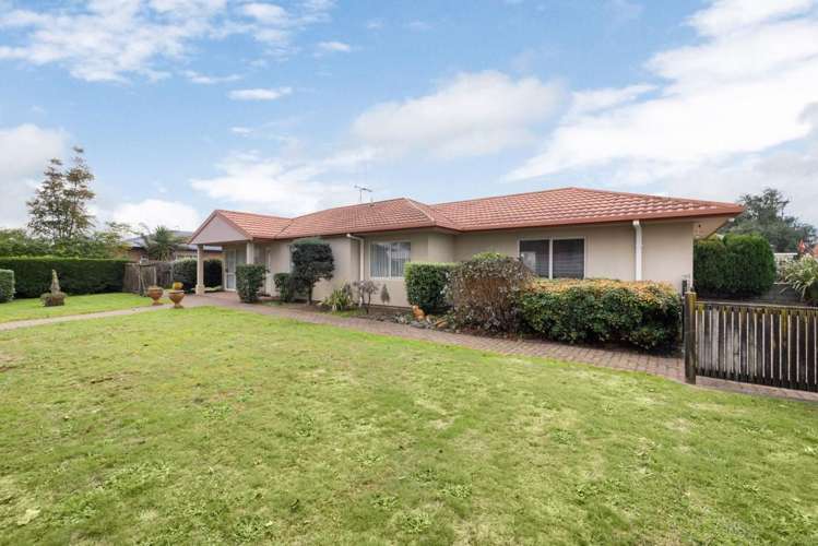 126 Collins Road_1