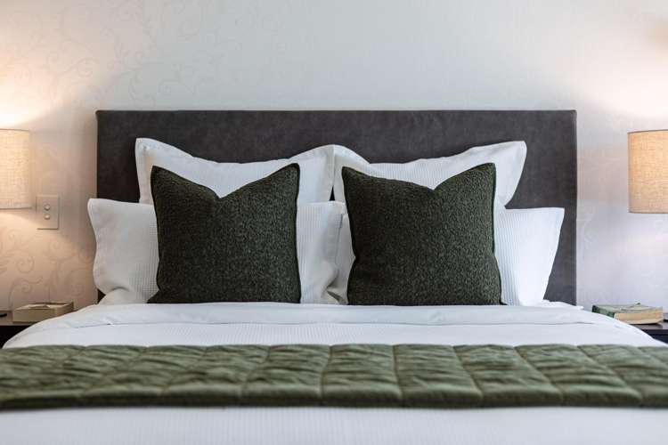 363 Peninsula Road Kelvin Heights_19