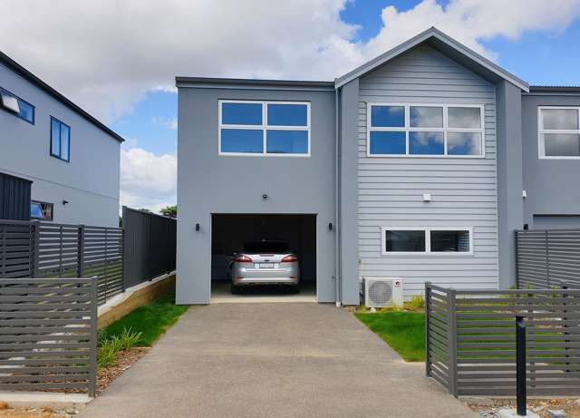 16 Bluff Road Porirua_1