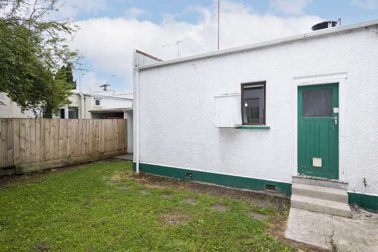 1 Parau Street Kaiti_9