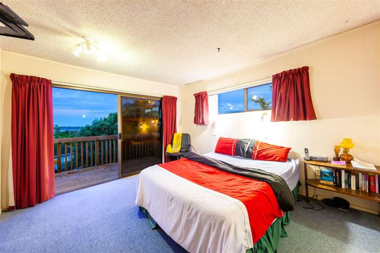 212 Royal Road Massey_12