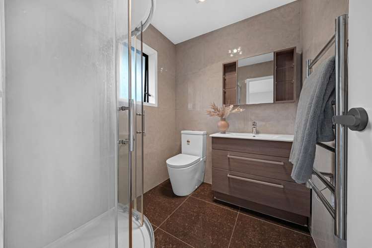 22A Crescent Hills Court Northpark_17