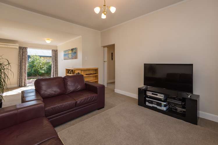 66 Barton Street Woolston_9