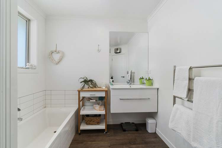 16 Timsfield Drive Lake Hawea_6