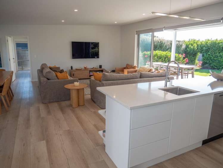 38 Bayside Drive Coopers Beach_3