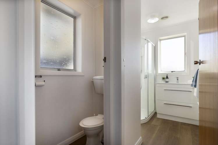 15b Newbourne Crescent Redwoodtown_9