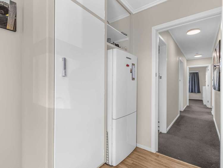 12 Hitchings Avenue Onekawa_20