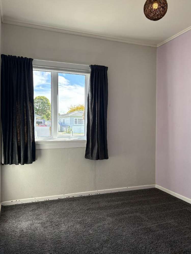 3 Elm Street 1052_8