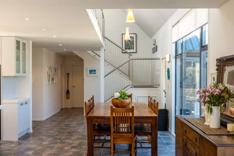 8 Esslin Road Surfdale_6