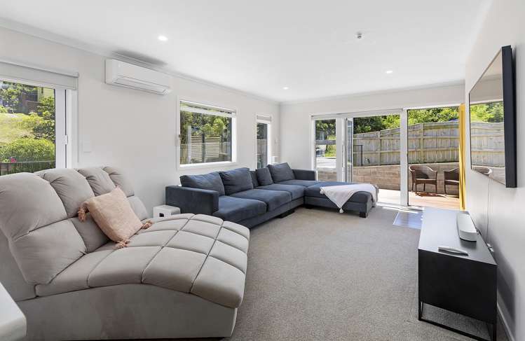 6/1 Murphy Place Titahi Bay_11