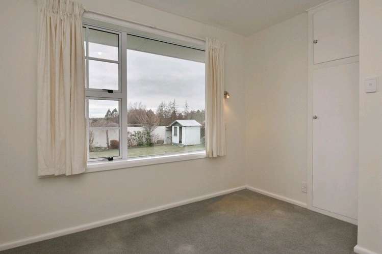 127 Main Street Oxford_14