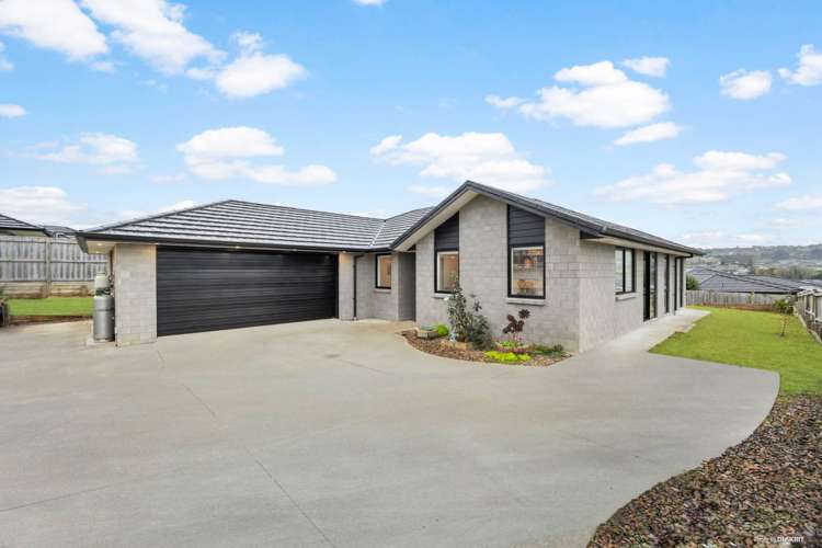 10 Loader Place_1