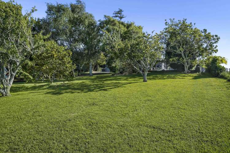 82 Burbush Road Burbush_17