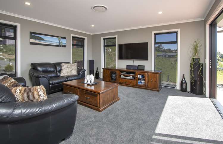 23 Resolution Place Richmond_10