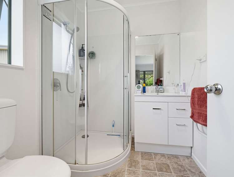 5 Wilson Place Marton_17