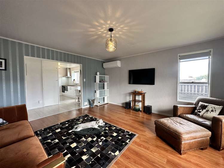 1/345 Burnett Street Ashburton_1