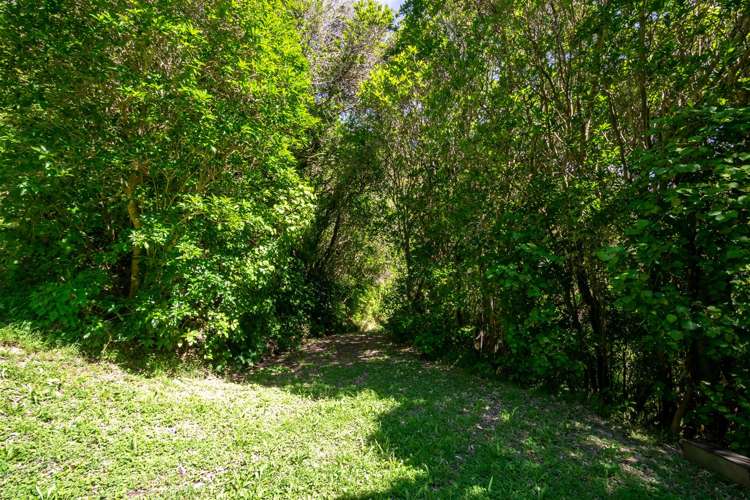 106 Moetapu Bay Road Anakiwa and Surrounds_16