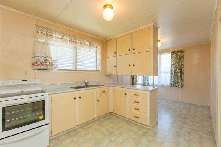 6 Hamill Road Otara_13