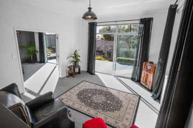 525e Mangorei Road_4