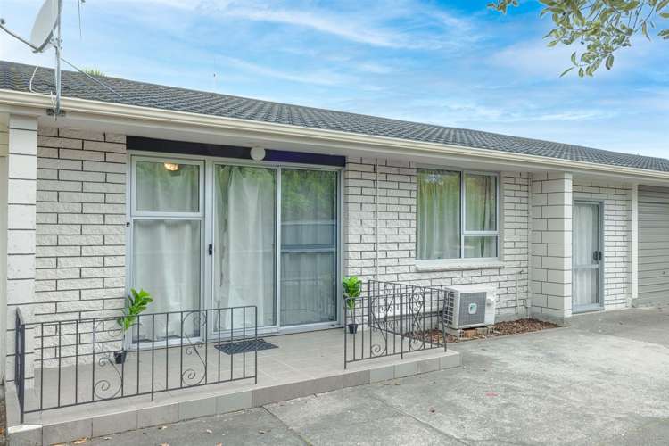 2/441 Armagh Street Linwood_13