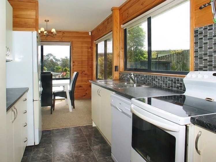 26b Rose Street Porirua East_5
