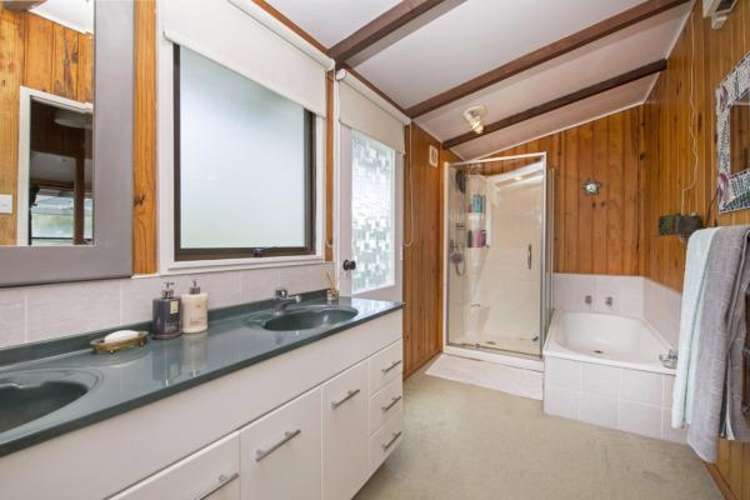 60a Beach Road Mellons Bay_33