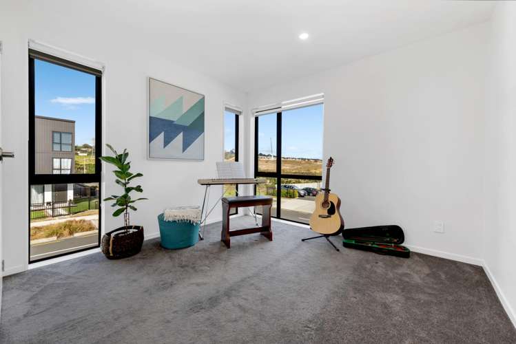28 Treeline Lane Flat Bush_10