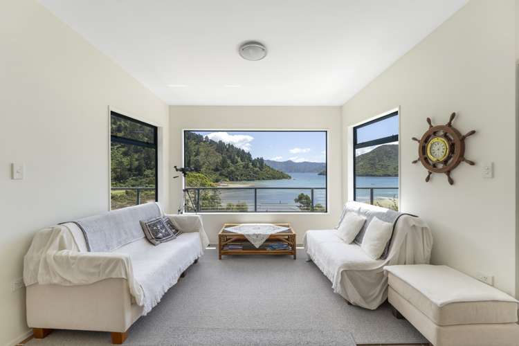 595 Port Underwood Road Whatamango Bay_11