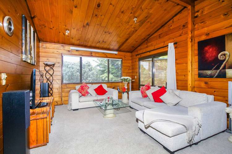 5 Hutchinsons Road Bucklands Beach_10