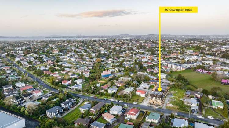 4/50 Newington Road Henderson_19