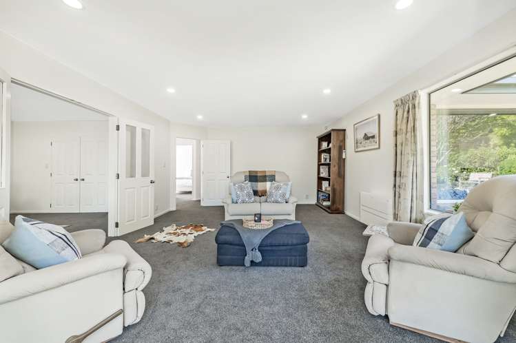 85 Pages Road Allenton_12